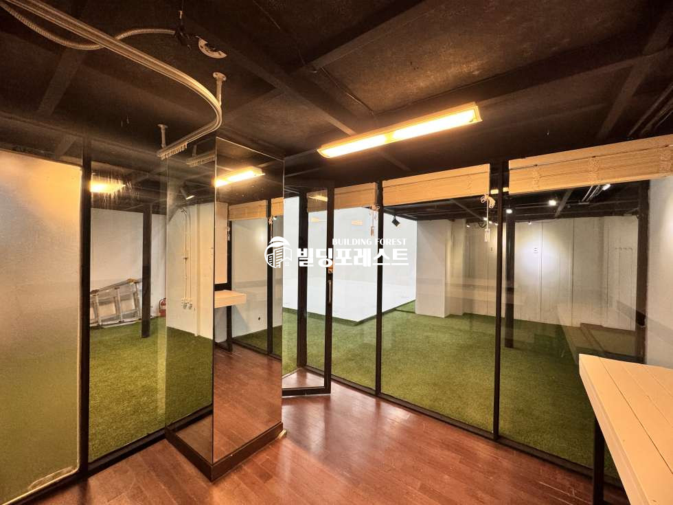 서울 강남구 신사동 강남 신사동 스튜디오 복층 인테리어 임대 (전용35평) 월세 매물번호 13530 사진 6
