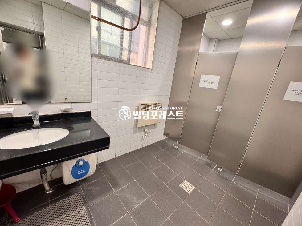 서울 강남구 논현동 강남 논현동 학동역 대로변 대형 인테리어 최상 사무실 임대 (전용 114평) 월세 매물번호 14562 사진 18