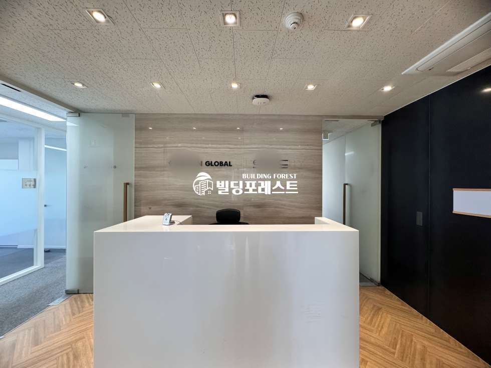 서울 강남구 신사동 강남 신사동 도산대로 대로변 대형 인테리어 우수 사무실 임대 (실110평) 월세 매물번호 14828 사진 15