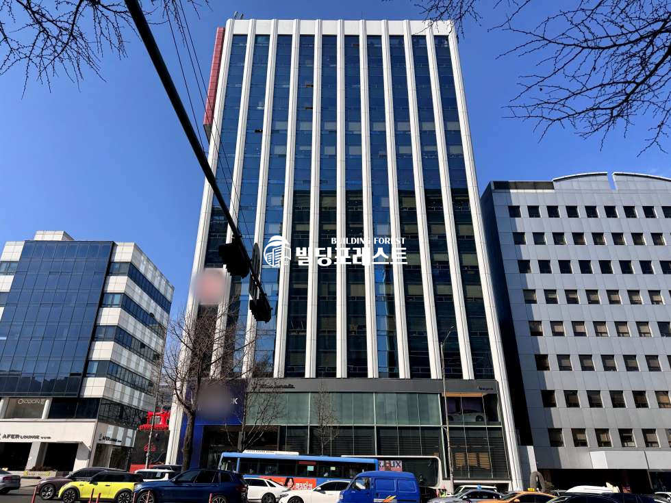 서울 강남구 신사동 강남 신사동 도산대로 대로변 대형 인테리어 우수 사무실 임대 (실110평) 월세 매물번호 14828 사진 16