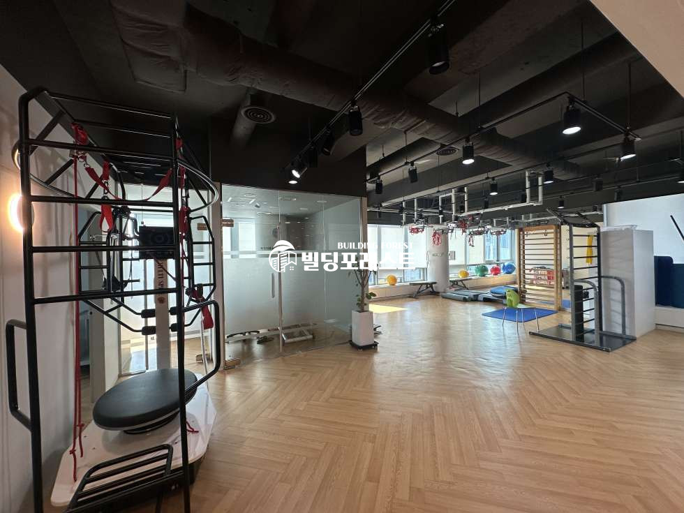 서울 강남구 논현동 [임대] 강남구청역 역세권 논현동 메디컬빌딩 7층 병의원 용도 월세 매물번호 15361 사진 2