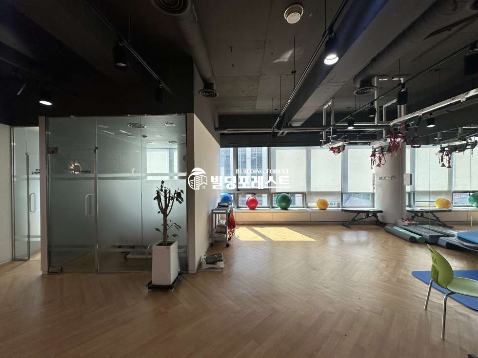 서울 강남구 논현동 [임대] 강남구청역 역세권 논현동 메디컬빌딩 7층 병의원 용도 월세 매물번호 15361 사진 3