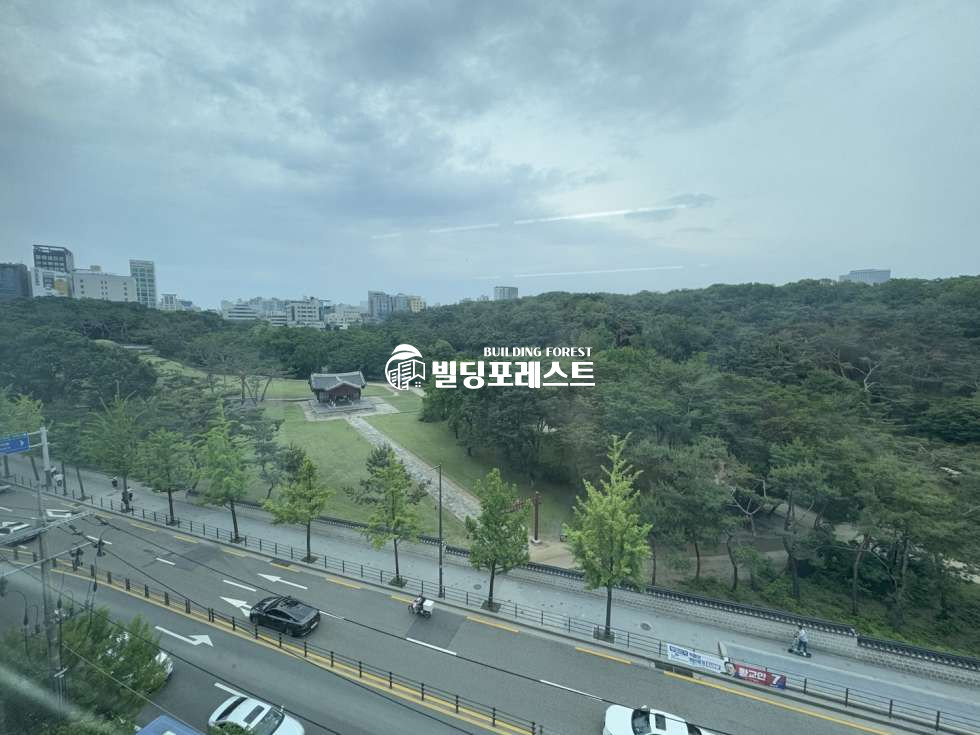 서울 강남구 역삼동 [선릉공원뷰] 강남 역삼동 인테리어 예정된 선릉공원 뷰 사무실 임대 (실65평) 월세 매물번호 15855 사진 10