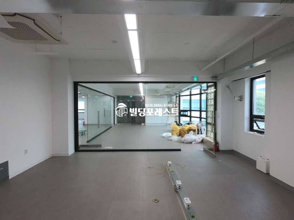 서울 강남구 삼성동 삼성중앙역 도보1분 초역세권/삼성로 대로변 전용93평 대형사무실임대 월세 매물번호 11637 사진 2