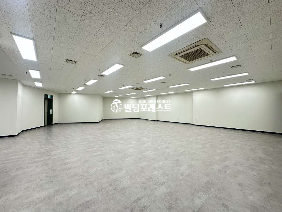 서울 강남구 역삼동 역삼동 도곡동주민센터사거리 인근 다용도 시설 가능 깔끔한 화이트톤 지1층 월세 매물번호 16666 사진 5
