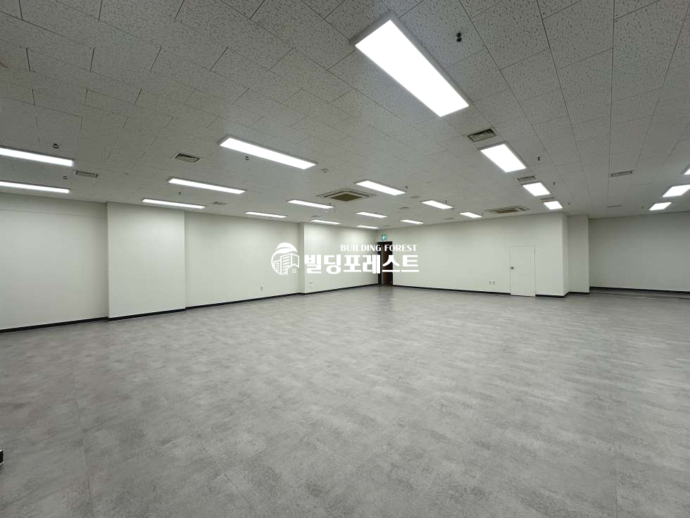 서울 강남구 역삼동 역삼동 도곡동주민센터사거리 인근 다용도 시설 가능 깔끔한 화이트톤 지1층 월세 매물번호 16666 사진 6