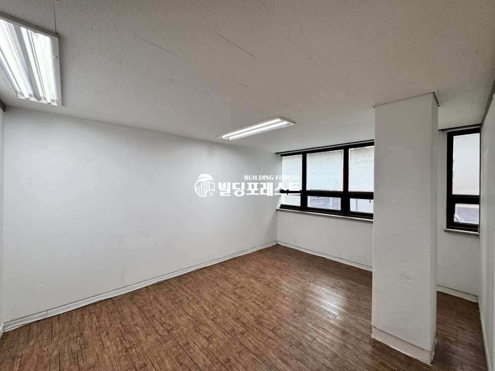 서울 강남구 논현동 논현동 도산공원사거리 소형사무실임대 (실21평) 월세 매물번호 16820 사진 4