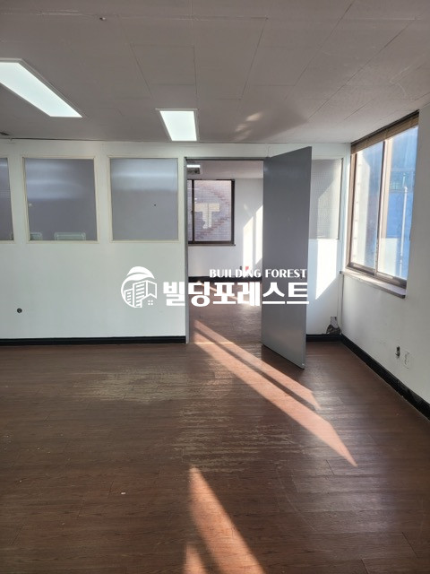 서울 서초구 양재동 양재시민의숲역 가성비 최고 사무실/학원/스튜디오 월세 매물번호 17332 사진 3