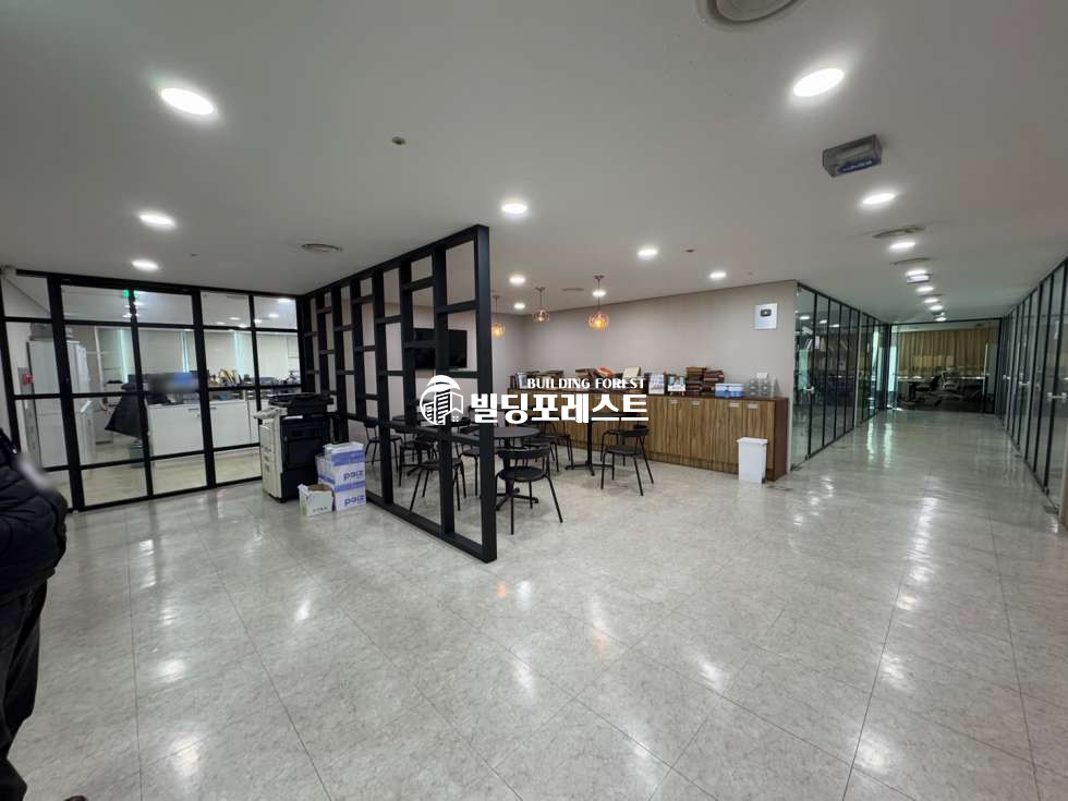 서울 강남구 도곡동 도곡동 사무실 임대 매봉역 대형평수 양재전화국사거리 인근 논현로 대로변 125평 월세 매물번호 14170 사진 7