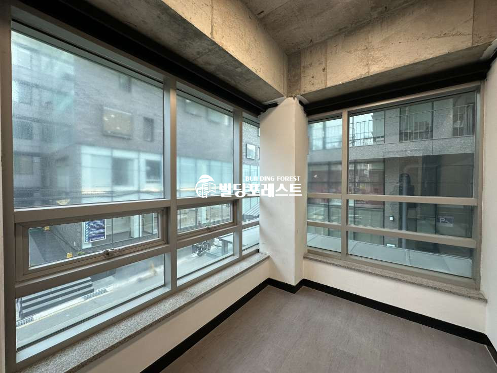 서울 강남구 논현동 언주역 초역세권 룸 4개 인테리어 논현동 중형사무실 (전용67평) 월세 매물번호 12233 사진 5