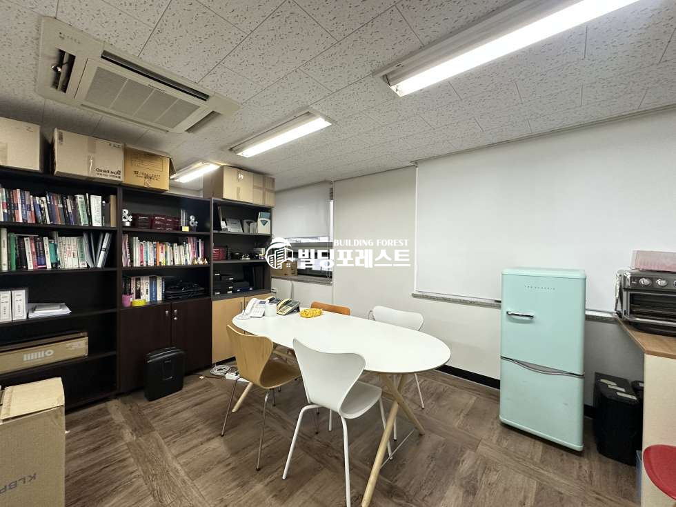서울 강남구 대치동 선릉역 이면 컨디션 좋은 중형사무실 (전용55평) 월세 매물번호 17905 사진 4
