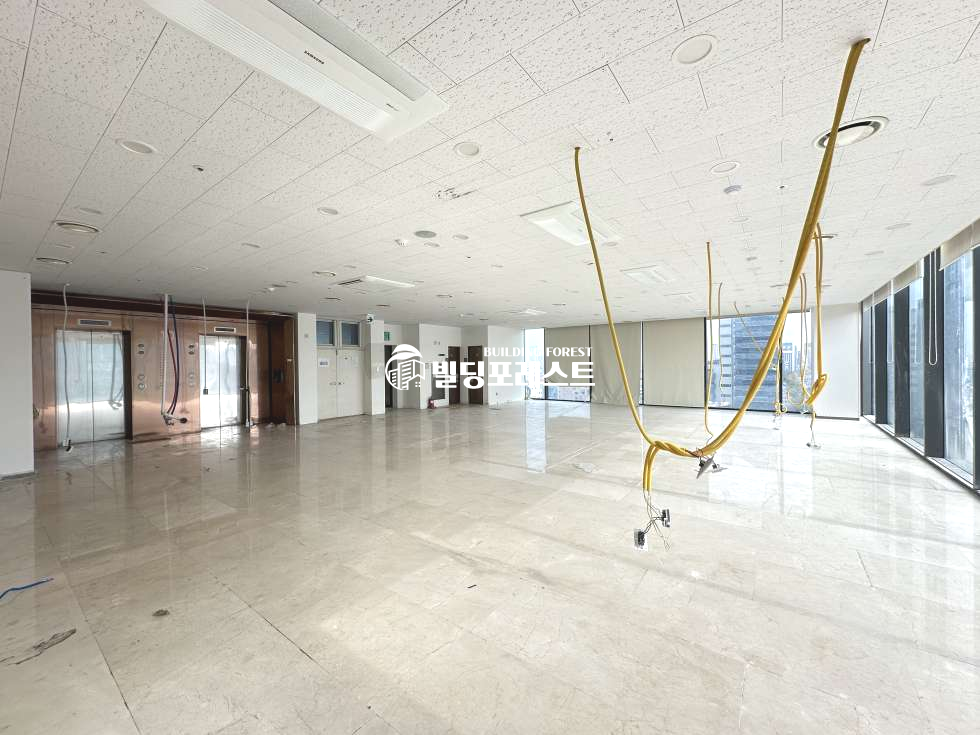 서울 강남구 신사동 신사역 도산대로변 메디컬빌딩 14-15층 연층 임대 (전용88평) 월세 매물번호 18202 사진 5