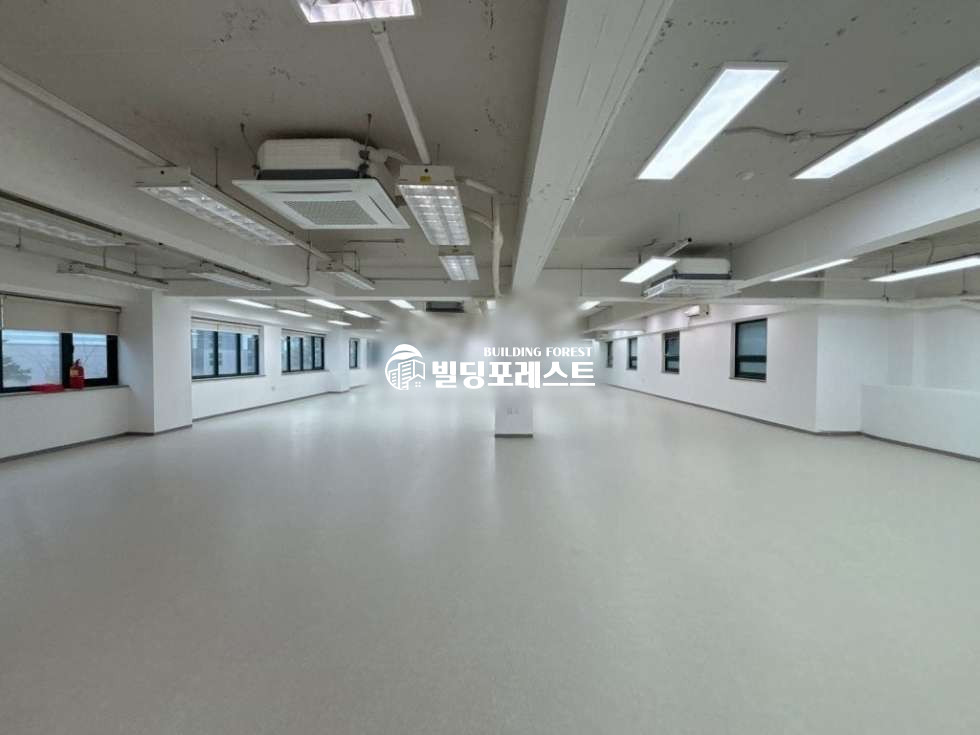 서울 강남구 논현동 은빌딩동 선정릉역 봉은사로 이면 코너 대형 사무실 (전용93평) 월세 매물번호 18539 사진 2