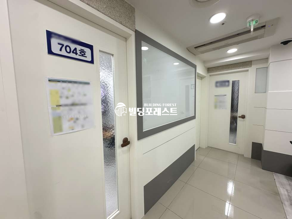 서울 강남구 대치동 금액인하!!! 대치사거리 학원가 깔끔한 내/외관 사무실/학원 (전용50평) 월세 매물번호 16219 사진 4
