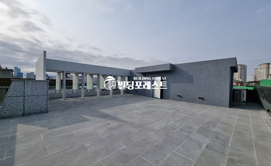 서울 서초구 반포동 논현역 도보3분 반포동 통임대 사옥 (전용194.5평) 월세 매물번호 10682 사진 2