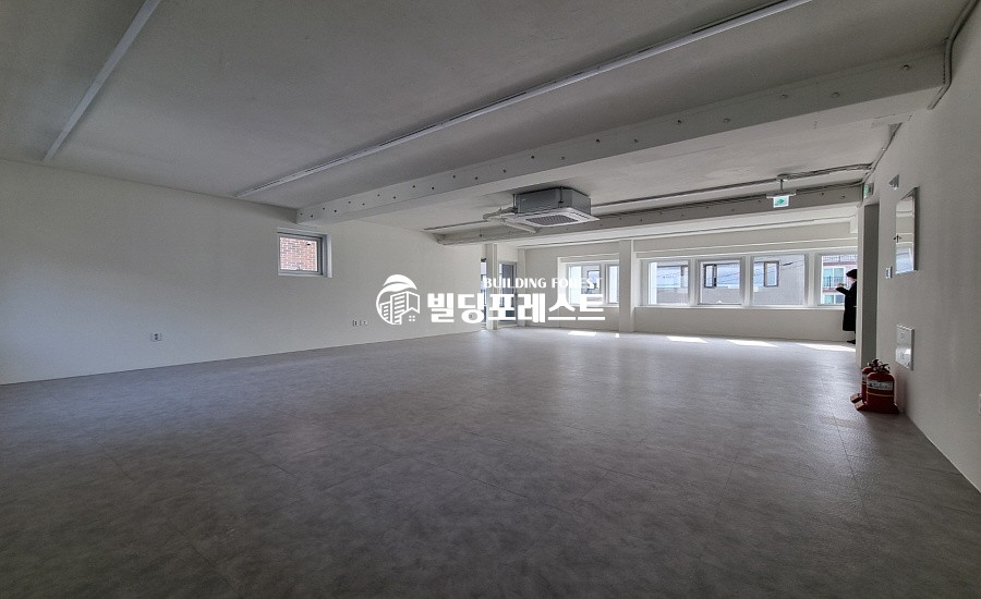 서울 서초구 반포동 논현역 도보3분 반포동 통임대 사옥 (전용194.5평) 월세 매물번호 10682 사진 6