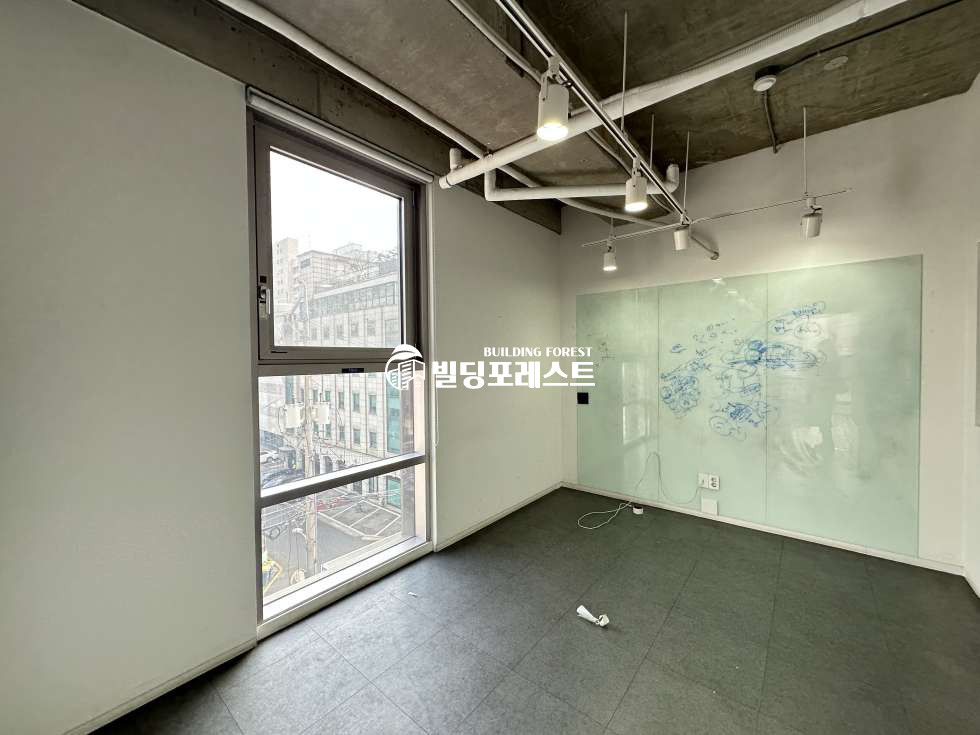 서울 강남구 역삼동 역삼동 대형사무실 임대 조건 협의 가능 깔끔한 인테리어 널널한 주차 월세 매물번호 18926 사진 6