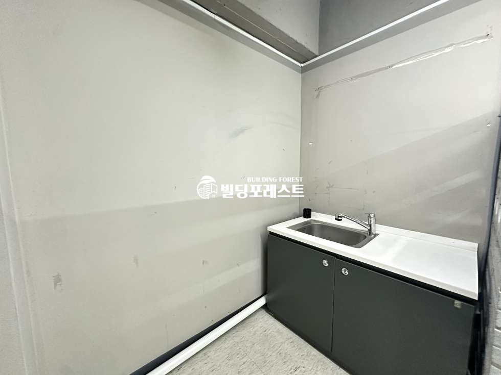 서울 강남구 삼성동 일신빌딩동 삼성동 사무실 임대 삼성중앙역 붉은 벽돌 외관 편리한 주차 월세 매물번호 19608 사진 10