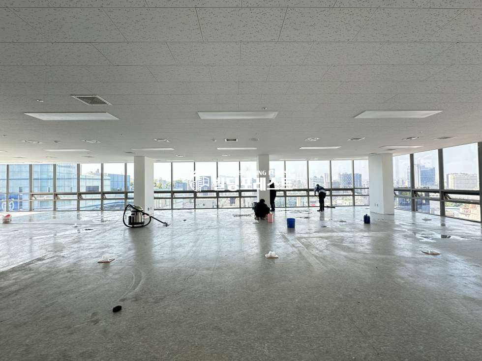 서울 강남구 논현동 논현동 사무실 임대 강남구청역 초역세권 대로변뷰 최고 사무실 월세 매물번호 20003 사진 9