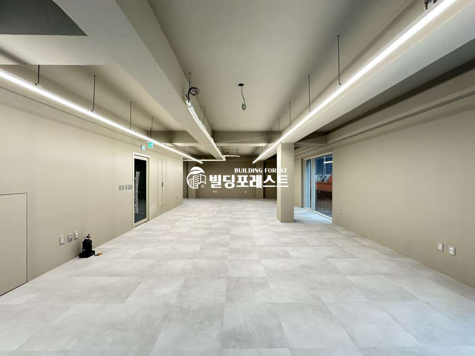 서울 강남구 신사동 신사동 사무실 상가 임대 신사역 세로수길 트렌디한 외관의 신축빌딩 첫입주 1-2층 월세 매물번호 20313 사진 6