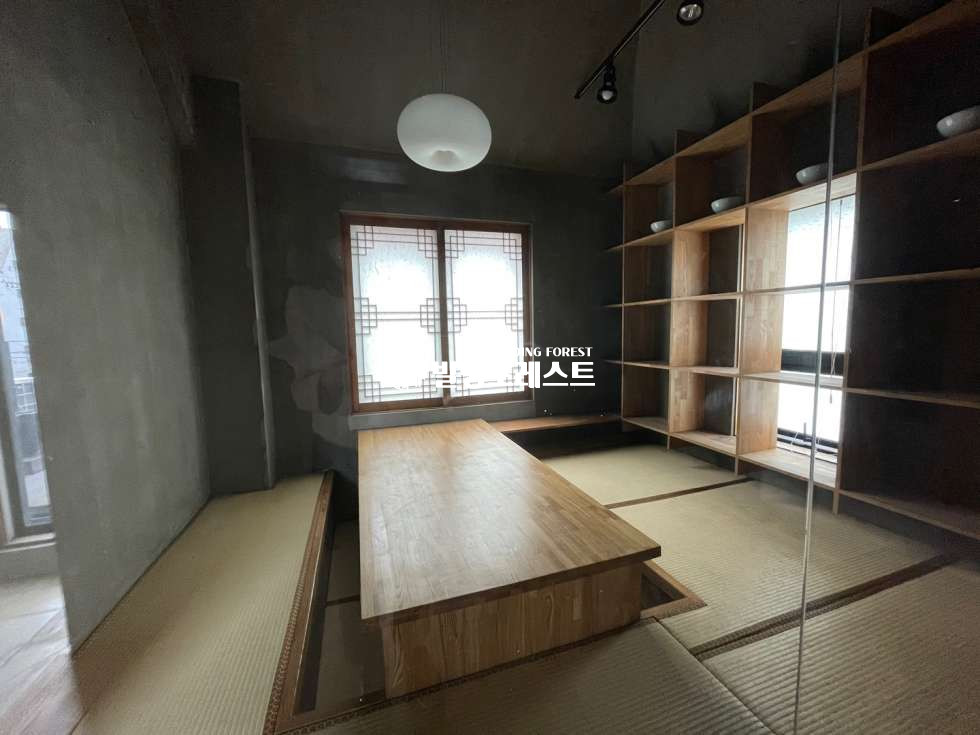 서울 강남구 역삼동 역삼역 내부 계단 있는 4~5층 유니크한 인테리어 사무실 임대 월세 매물번호 10273 사진 14