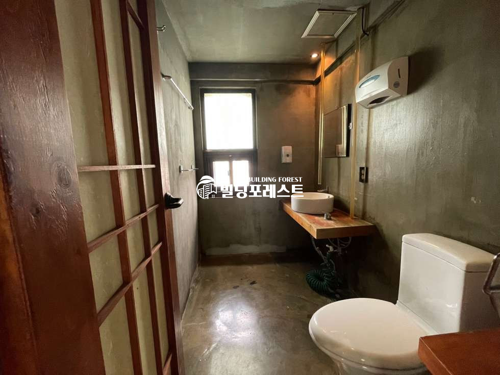 서울 강남구 역삼동 역삼역 내부 계단 있는 4~5층 유니크한 인테리어 사무실 임대 월세 매물번호 10273 사진 15