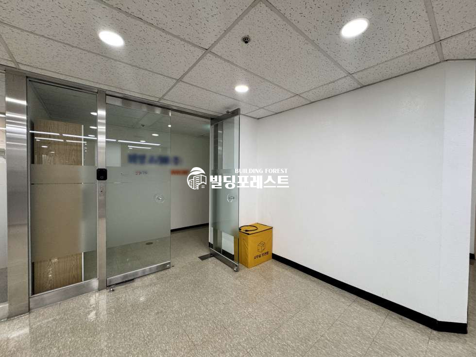 서울 강남구 역삼동 강남역/양재역 더블역세권/강남대로변 대형빌딩 7F! 룸5+업무홀+탕비有 역삼동 사무실 (전용 70평)! 월세 매물번호 11930 사진 11