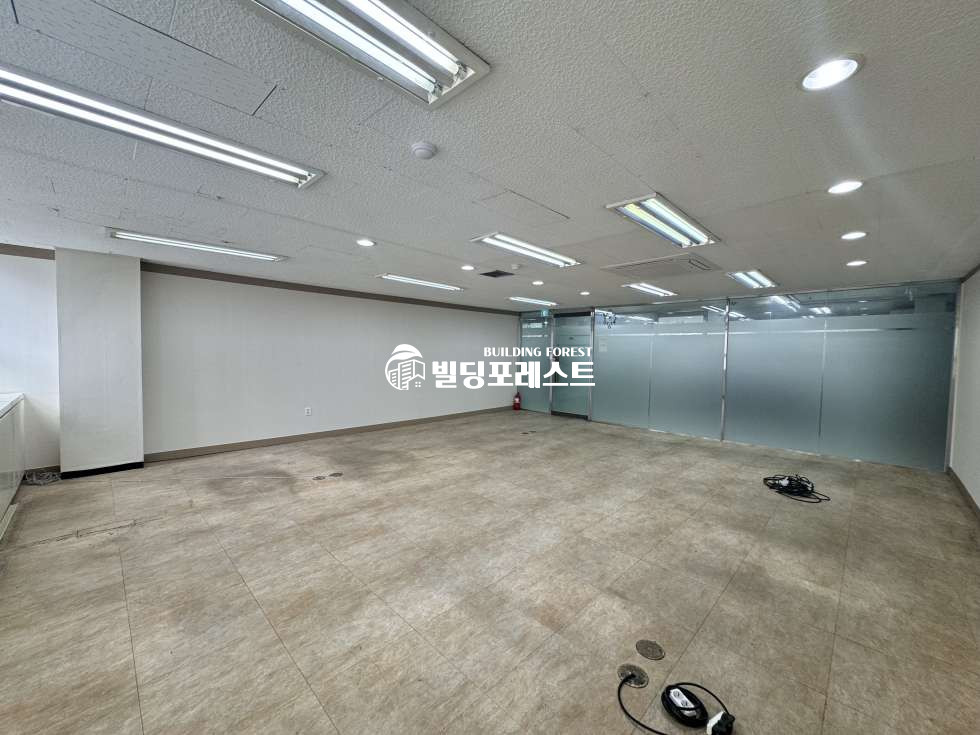 서울 강남구 삼성동 봉은사역 5번출구 앞! 봉은사로 대로변 위치! 삼성동 사무실! 원상복구 完 월세 매물번호 11873 사진 5