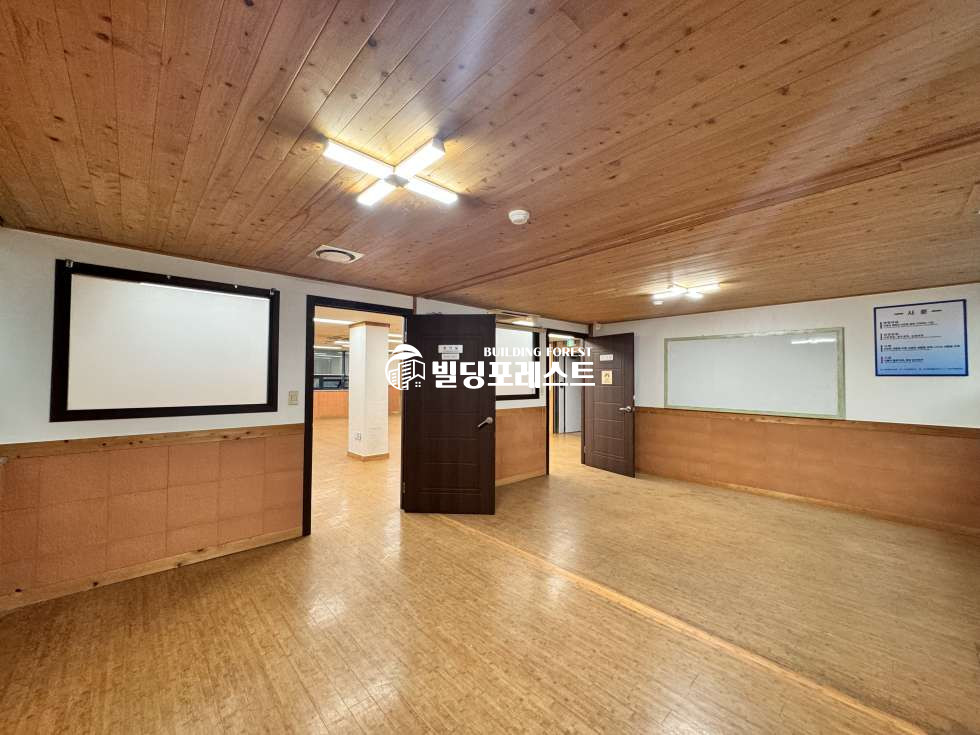 서울 강남구 대치동 선릉역/삼성역 역세권! 룸2+업무홀+창고 (전용 40평, 7F)! 대치동 사무실! 월세 매물번호 11826 사진 4