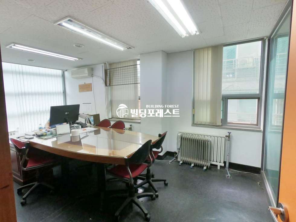 서울 강남구 대치동 삼성역 6분 역세권, 대치동 사무실! 45평 룸4+업무홀+자주식 주차2대 무료! 월세 매물번호 11722 사진 3