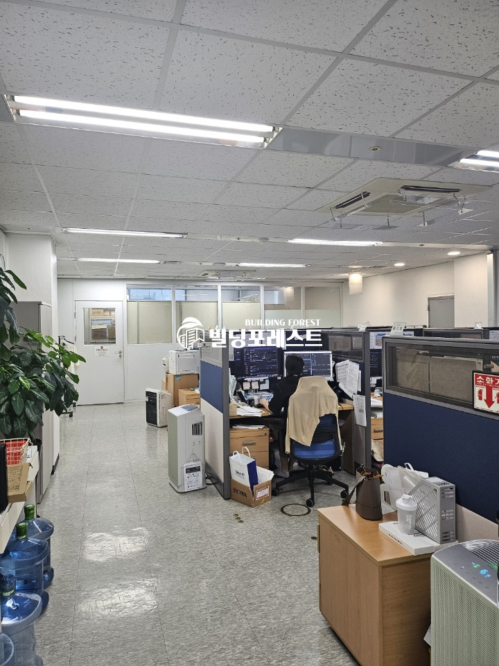 서울 강남구 역삼동 역삼역 3번출구 앞, 테헤란로 대로변! 전용60평/14F 역삼동 사무실! 월세 매물번호 11504 사진 6