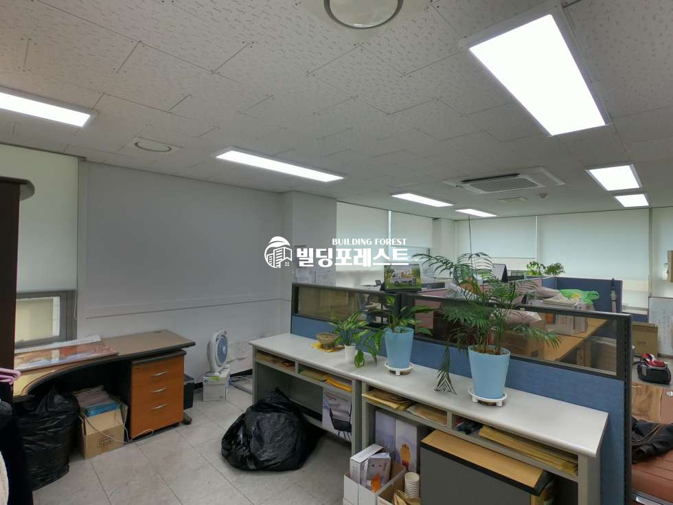 서울 강남구 역삼동 선릉역 초역세권 도보 2분! 뷰 좋은 사무실! 월세 매물번호 10965 사진 7