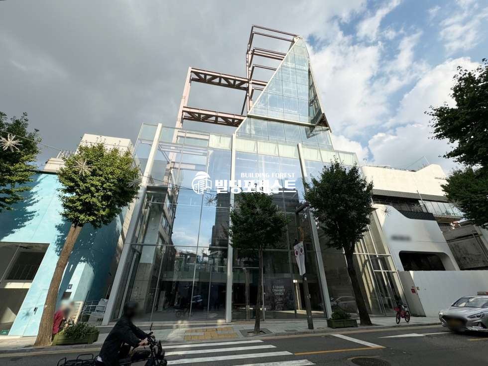 서울 강남구 신사동 신사동상가임대 가로수길 대로변 입지 최상 195평 월세 매물번호 12649 사진 6