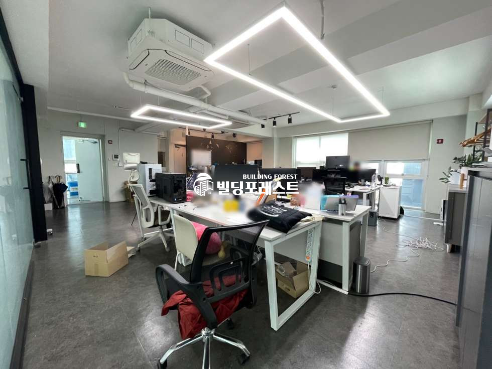 서울 강남구 신사동 도산대로 이면 내부 인테리어 우수한 사무실 (전용42평) 월세 매물번호 10992 사진 5