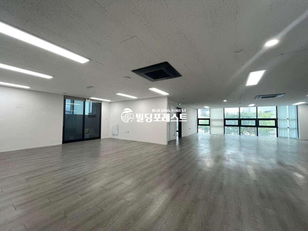 서울 강남구 논현동 언주로 이면 학동역 가까운 논현동 사무실 (전용 40평) 월세 매물번호 10808 사진 1