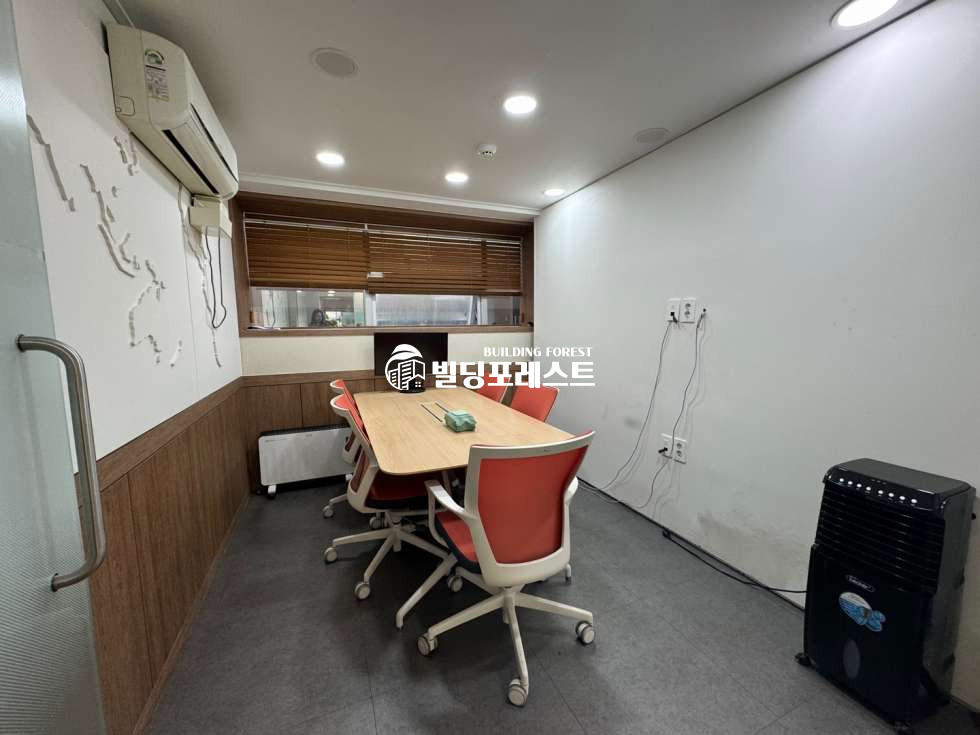 서울 강남구 논현동 논현동사무실임대 신사역 역세권 글라스외관 오피스 인테리어 45평 월세 매물번호 12847 사진 6