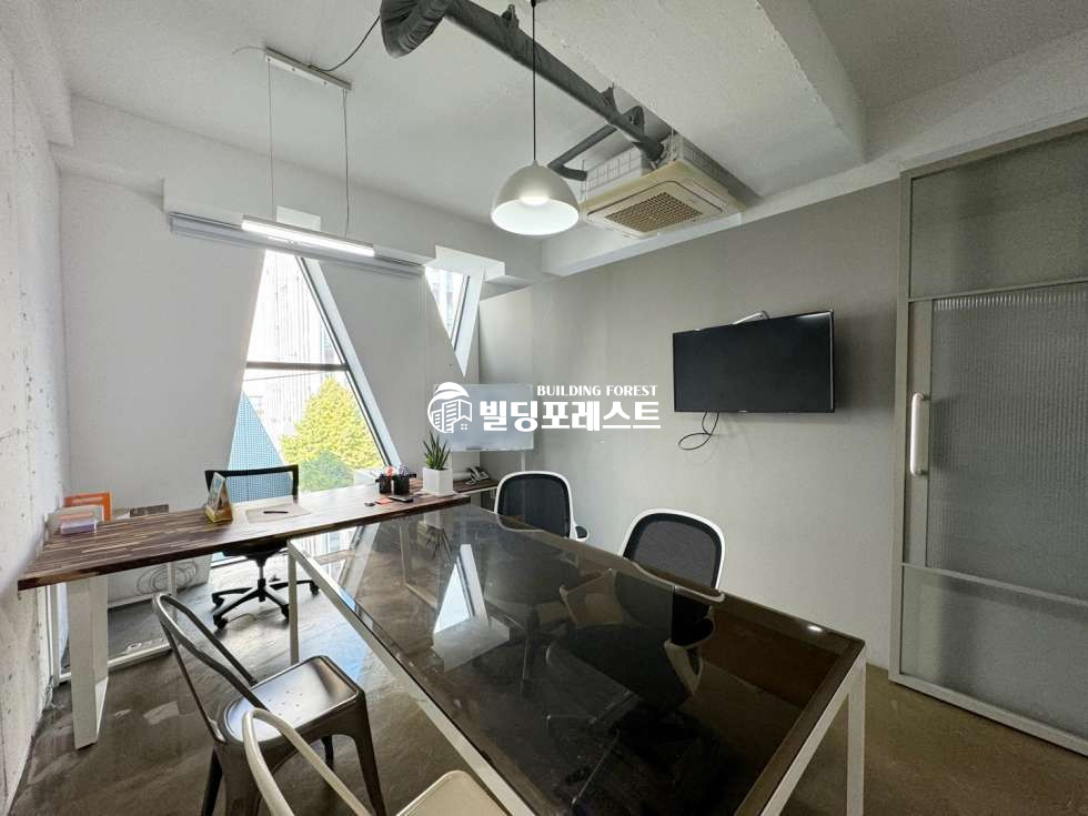서울 강남구 청담동 강남사무실임대 청담역 역세권 청담사거리 이면 감각적인 외관 33평 월세 매물번호 13431 사진 6