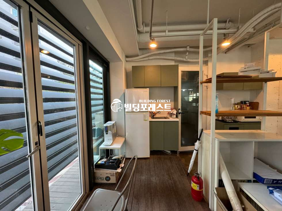 서울 강남구 청담동 강남사무실임대 청담역 역세권 청담사거리 이면 감각적인 외관 33평 월세 매물번호 13431 사진 9